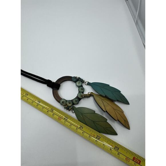 Vintage Bolo Native American Neck Tie Rope Wooden Beads and Wooden Feathers - Picture 6 of 6